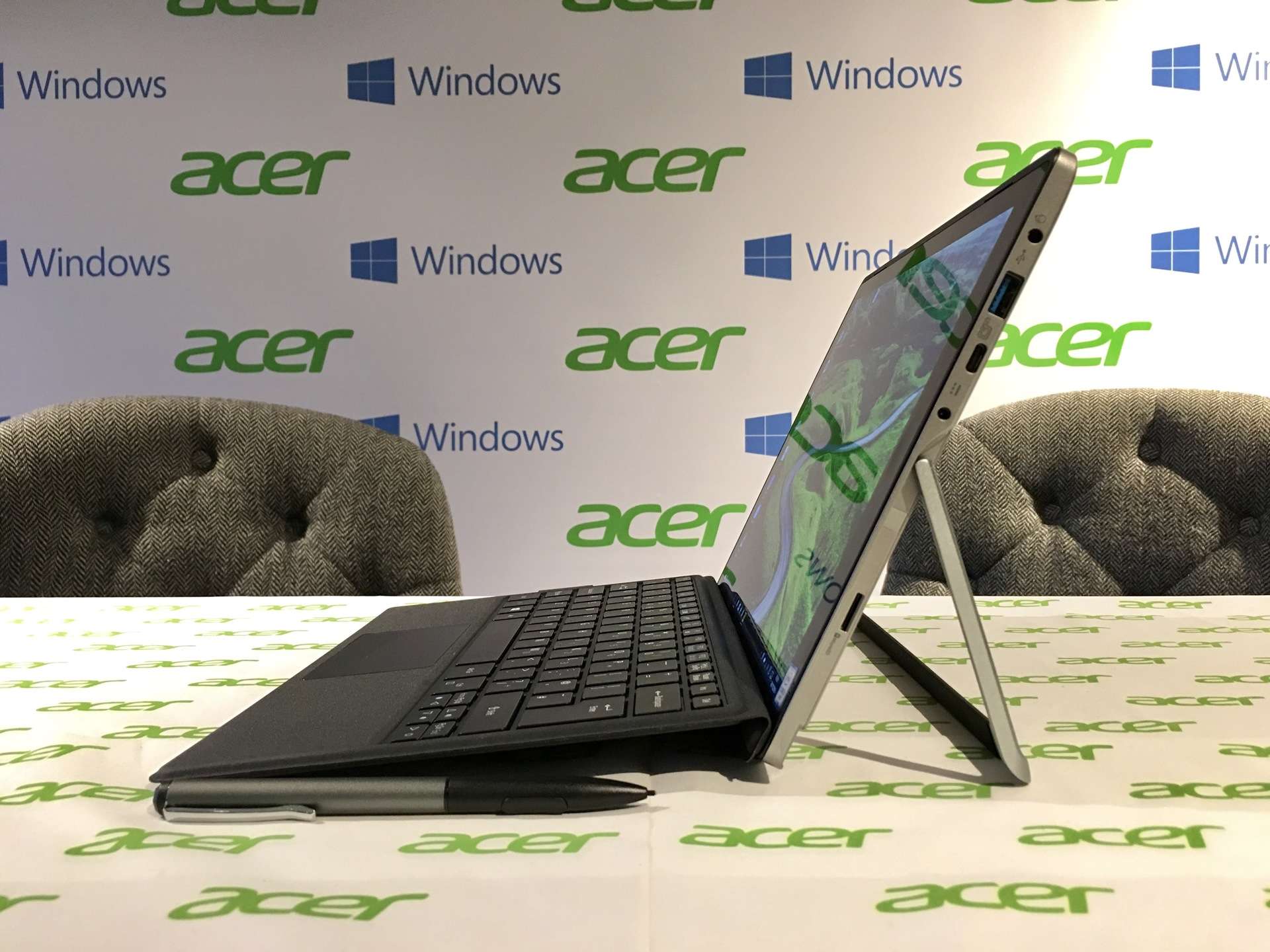 Handson with Acer's Switch Alpha 12, 2in1 laptop Let's Talk Tech